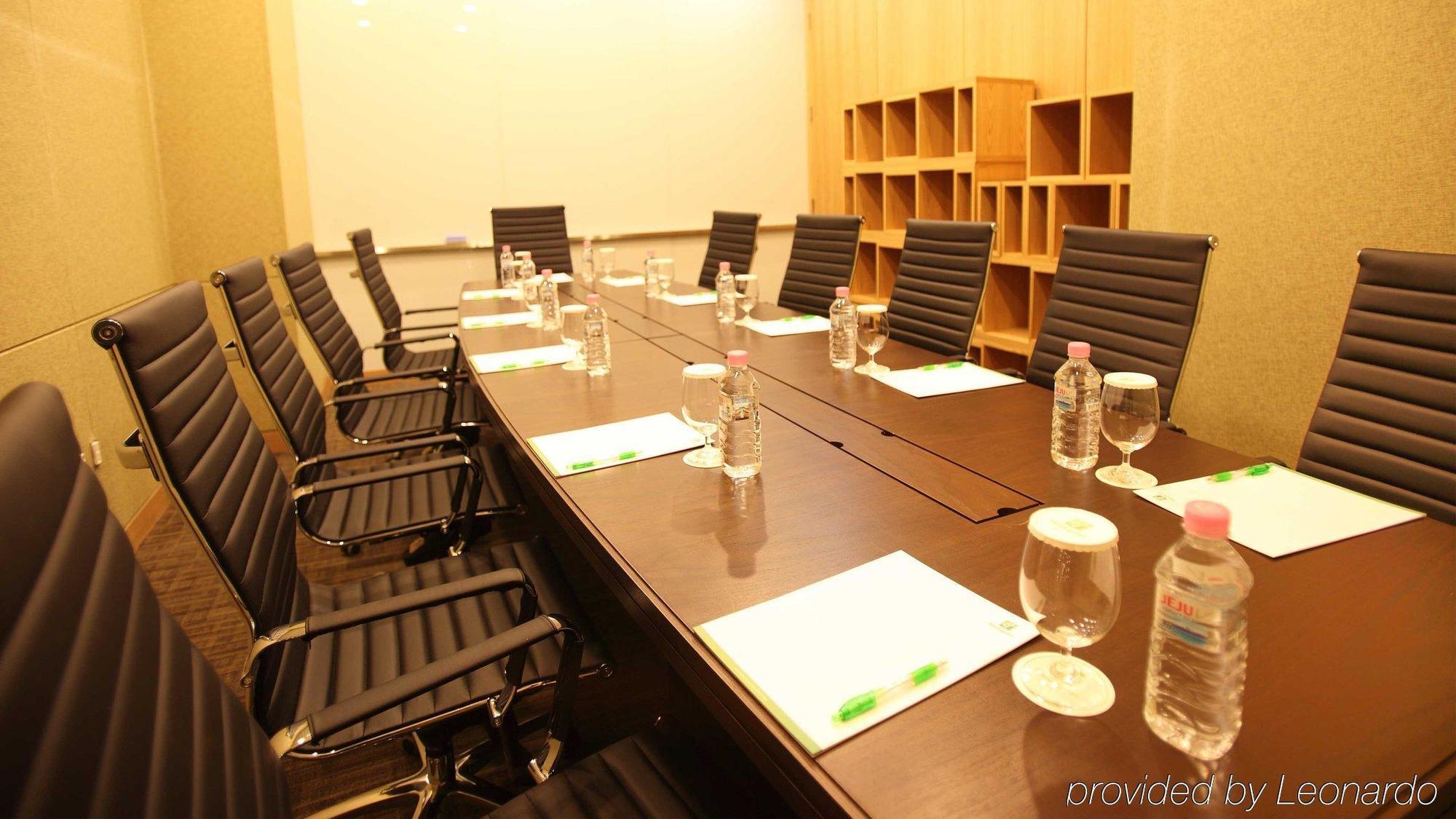 Ramada Plaza By Wyndham Gwangju Hotel Gwangju Metropolitan City Екстериор снимка