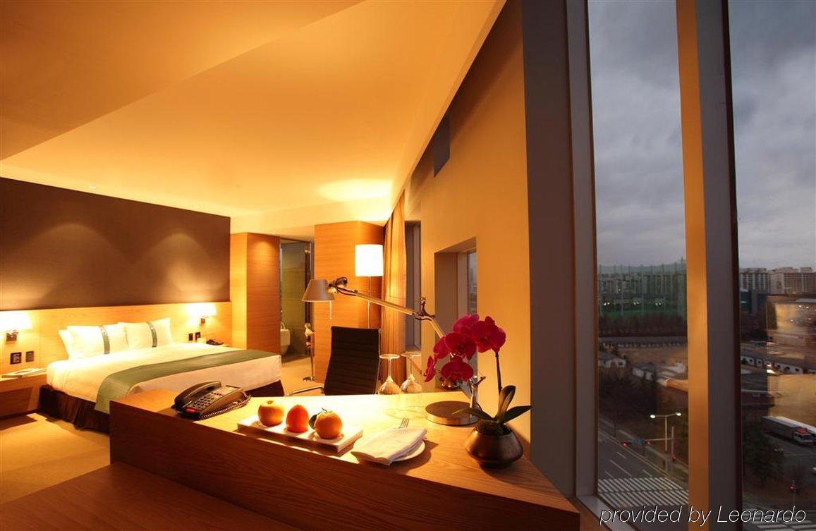 Ramada Plaza By Wyndham Gwangju Hotel Gwangju Metropolitan City Екстериор снимка