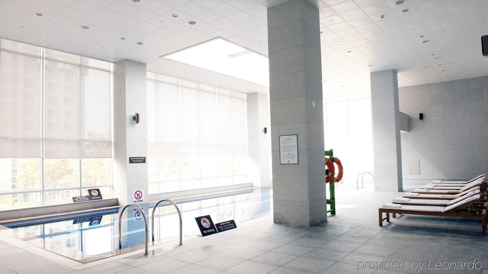Ramada Plaza By Wyndham Gwangju Hotel Gwangju Metropolitan City Екстериор снимка