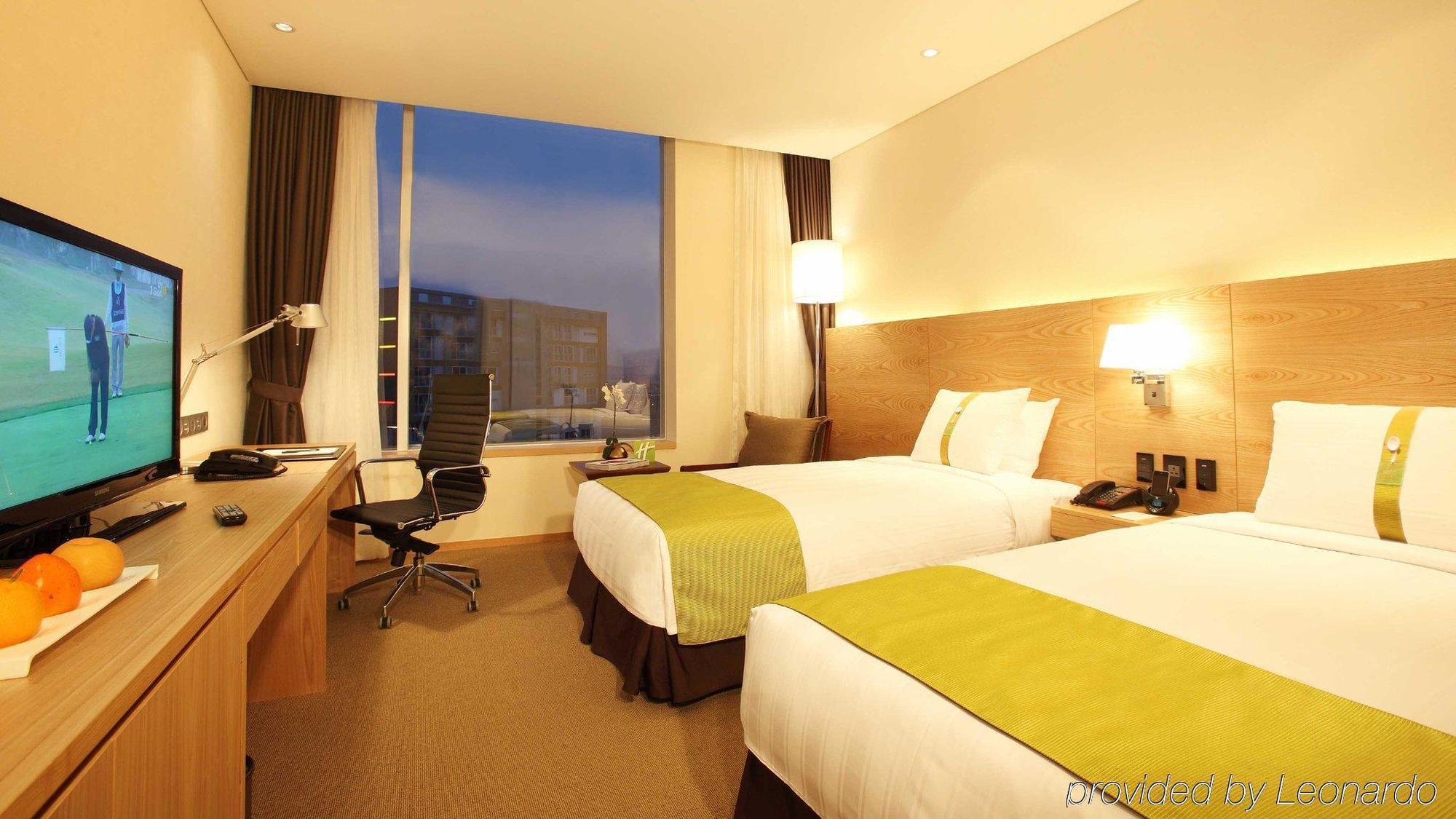 Ramada Plaza By Wyndham Gwangju Hotel Gwangju Metropolitan City Екстериор снимка