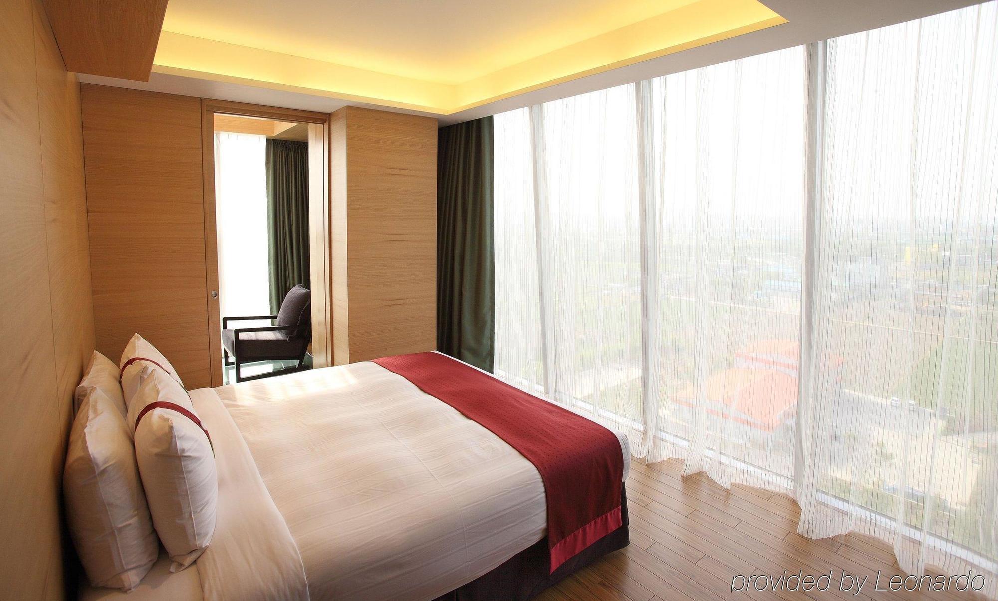 Ramada Plaza By Wyndham Gwangju Hotel Gwangju Metropolitan City Екстериор снимка