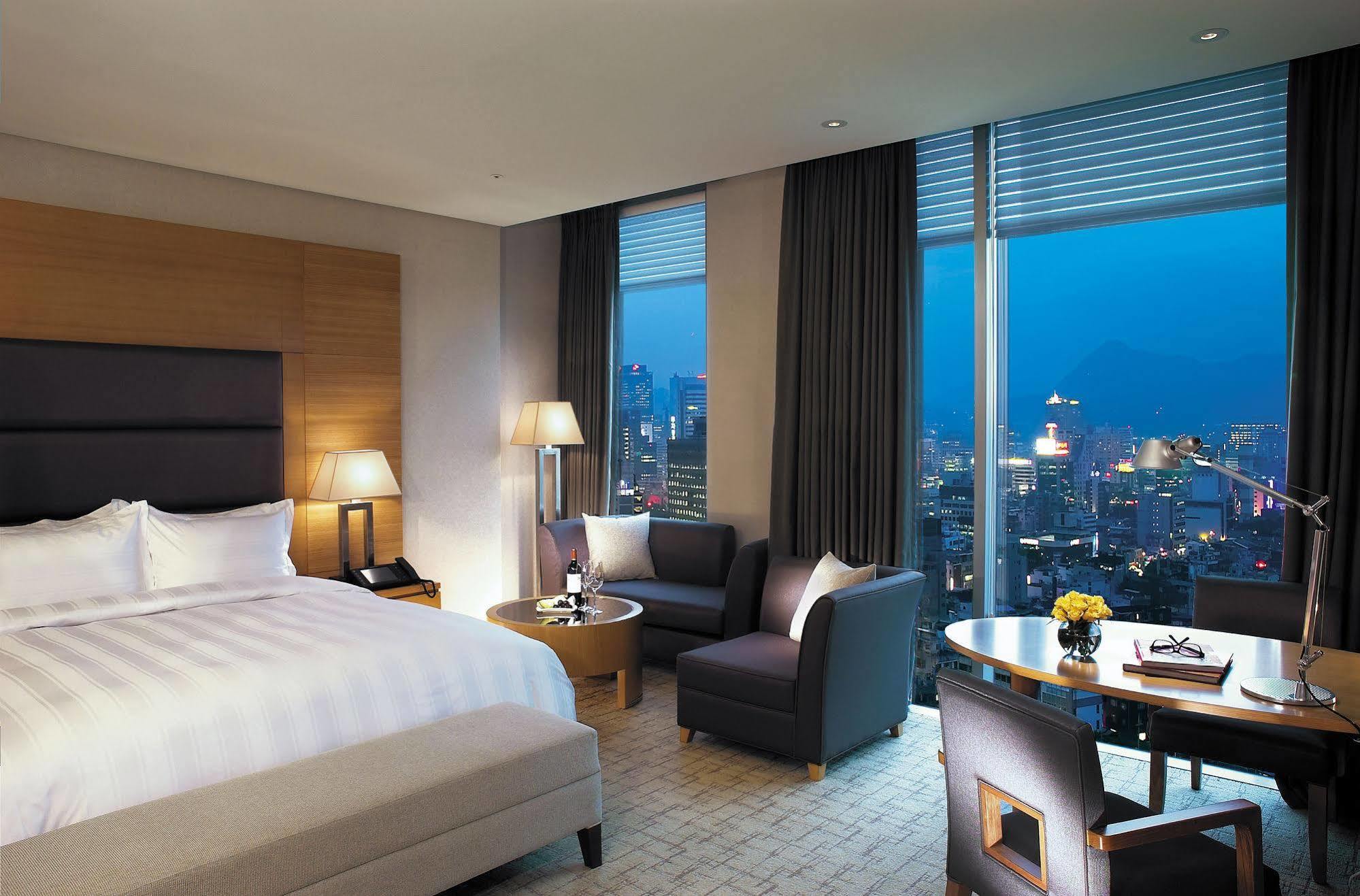 Ramada Plaza By Wyndham Gwangju Hotel Gwangju Metropolitan City Екстериор снимка